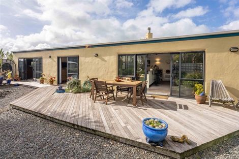 Photo of property in 18 Paetawa Road, Peka Peka, Waikanae, 5391