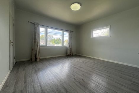 Photo of property in 48 Clevedon Road, Papakura, 2110