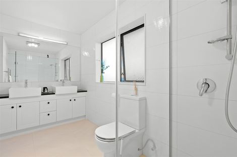 Photo of property in 12 Rauaruhe Road, Karaka, Papakura, 2113