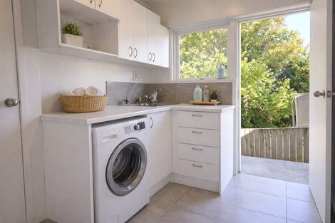 Photo of property in 3/27 Waitemata Road, Hauraki, Auckland, 0622