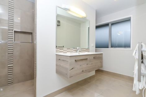 Photo of property in 49 Meadowfield Street, Flagstaff, Hamilton, 3210