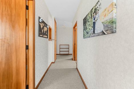Photo of property in 13 Parris Street, Waitara, 4320