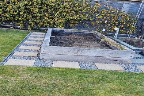 Photo of property in 32 Springbank Street, Bryndwr, Christchurch, 8053