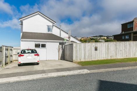 Photo of property in 7 Ashton Fitchett Drive, Brooklyn, Wellington, 6021