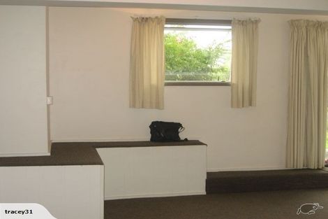 Photo of property in 32 Roick Parade, Glen Eden, Auckland, 0602