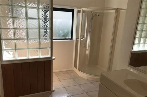 Photo of property in 18 Savoy Road, Orewa, 0931