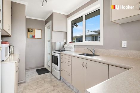 Photo of property in 35 Glendevon Place, Vauxhall, Dunedin, 9013