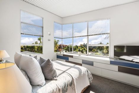 Photo of property in 2 Pounamu Avenue, Greenhithe, Auckland, 0632