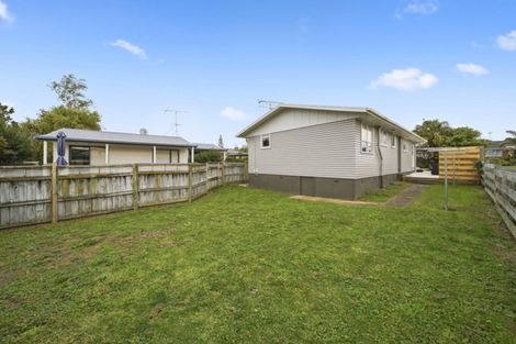 Photo of property in 8 Gossamer Drive, Pakuranga Heights, Auckland, 2010