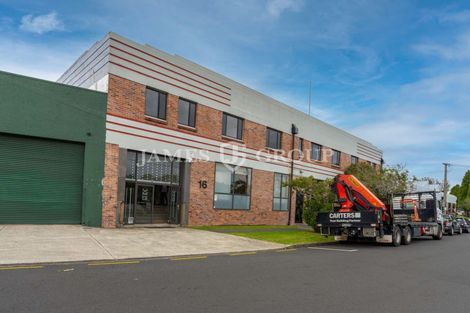 Photo of property in 16 Taylors Road, Mangatainoka, Woodville, 4999