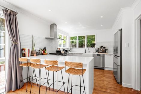 Photo of property in 7 Manuka Street, Stokes Valley, Lower Hutt, 5019