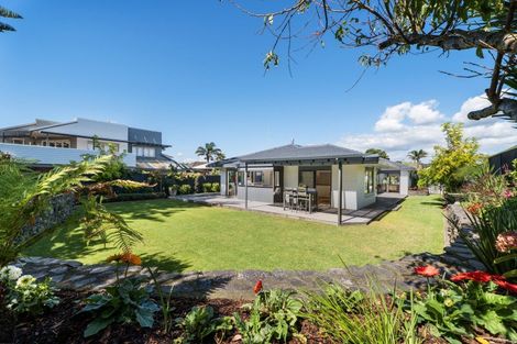 Photo of property in 111 Dickson Road, Papamoa Beach, Papamoa, 3118