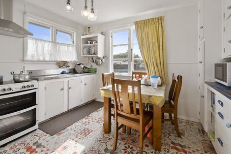 Photo of property in 22 Duff Crescent, Highbury, Palmerston North, 4412