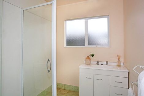 Photo of property in 67 Ardern Avenue, Stanmore Bay, Whangaparaoa, 0932