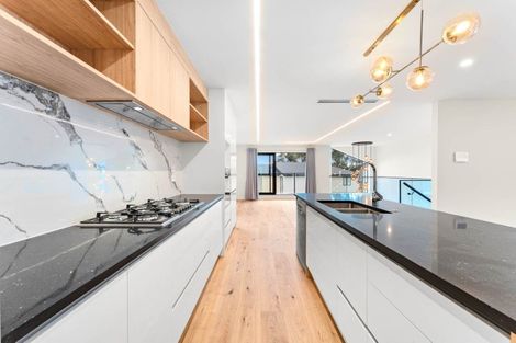 Photo of property in 16 Anehu Place, Greenhithe, Auckland, 0632