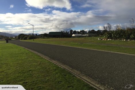 Photo of property in 37 Pukutahi Drive, Te Anau, 9600