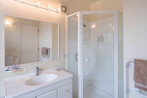 Photo of property in 165 Raumati Road, Raumati Beach, Paraparaumu, 5032