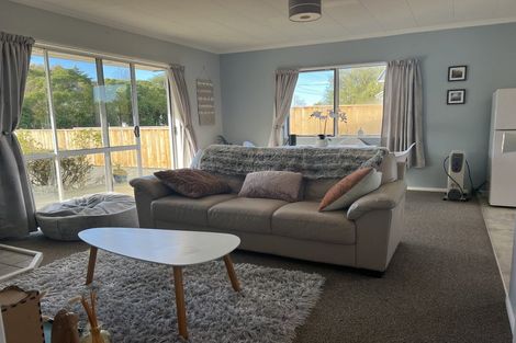 Photo of property in 28 Esther Street, Martinborough, 5711