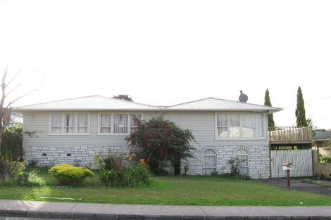 Photo of property in 24 Tiroroa Avenue, Te Atatu South, Auckland, 0610