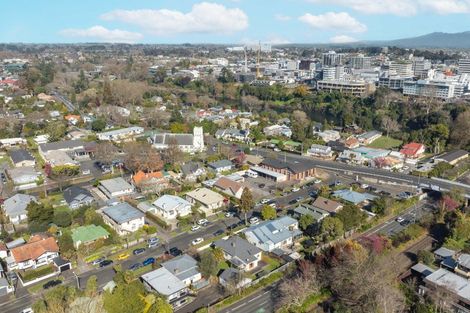 Photo of property in 15 Myrtle Street, Hamilton East, Hamilton, 3216