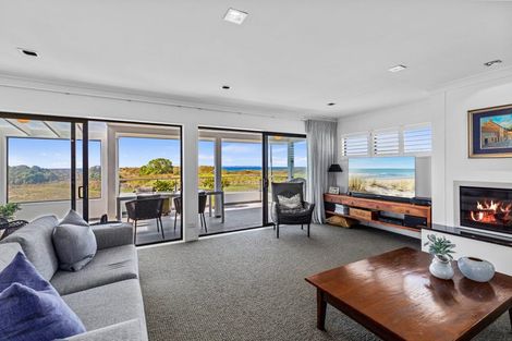 Photo of property in 820a Papamoa Beach Road, Papamoa Beach, Papamoa, 3118