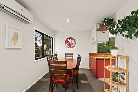 Photo of property in 1/22 Dawnhaven Drive, Te Atatu Peninsula, Auckland, 0610