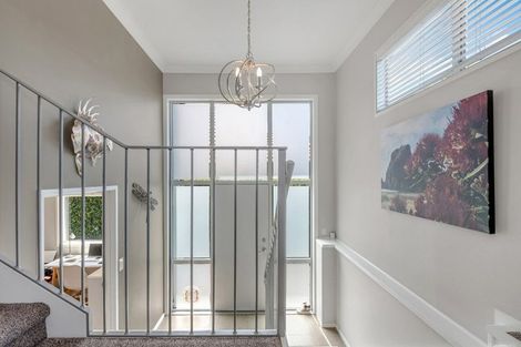 Photo of property in 3/58 Takutai Avenue, Half Moon Bay, Auckland, 2012