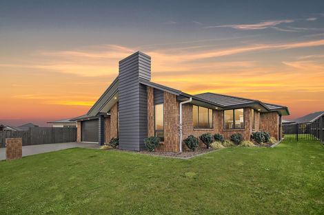 Photo of property in 73 Mataroa Crescent, Flagstaff, Hamilton, 3210