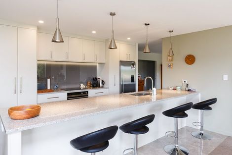 Photo of property in 10 Taumata Rise, Acacia Bay, 3385