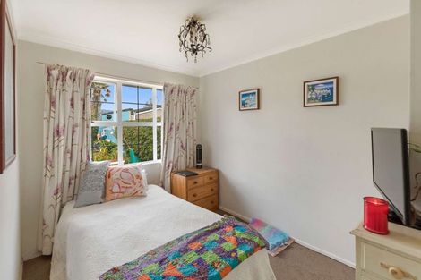 Photo of property in 35 Strathmore Avenue, Levin, 5510