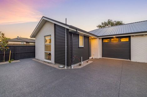 Photo of property in 157 Yaldhurst Road, Sockburn, Christchurch, 8042