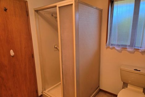 Photo of property in 4 Amdale Avenue, Broomfield, Christchurch, 8042