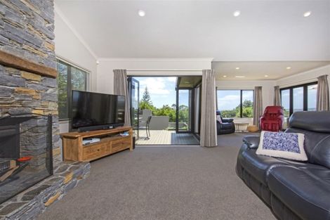 Photo of property in 149 Point View Drive, East Tamaki Heights, Auckland, 2016