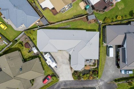 Photo of property in 4 Burnt Oak Drive, Pyes Pa, Tauranga, 3112