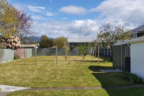 Photo of property in 14 Rhodes Street, Waimate, 7924