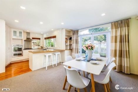 Photo of property in 28 Westminster Gardens, Unsworth Heights, Auckland, 0632