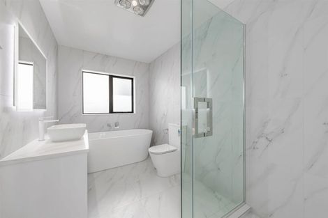 Photo of property in 6 Ballyliffin Drive, Flat Bush, Auckland, 2019