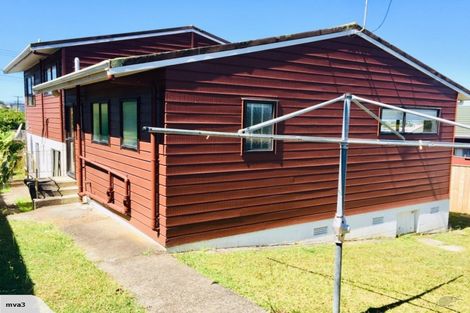 Photo of property in 24a East Coast Road, Milford, Auckland, 0620