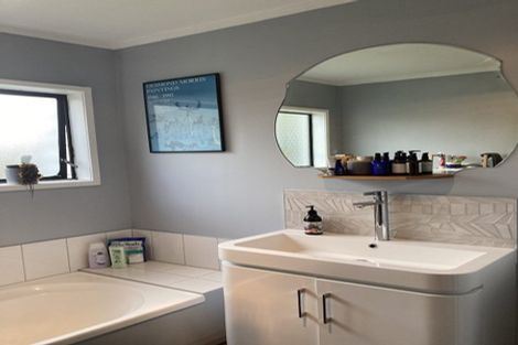 Photo of property in 2/53 Dominion Park Street, Johnsonville, Wellington, 6037