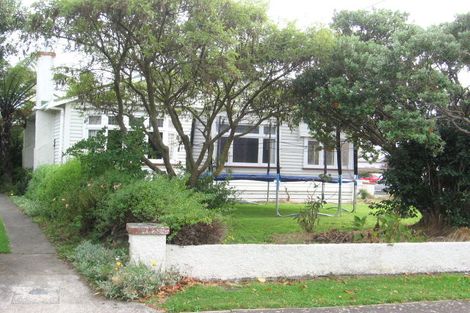 Photo of property in 11 Junction Street, Fairfield, Lower Hutt, 5011