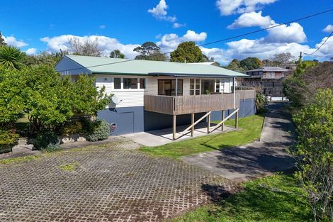 Photo of property in 46 Lowtherhurst Road, Massey, Auckland, 0614
