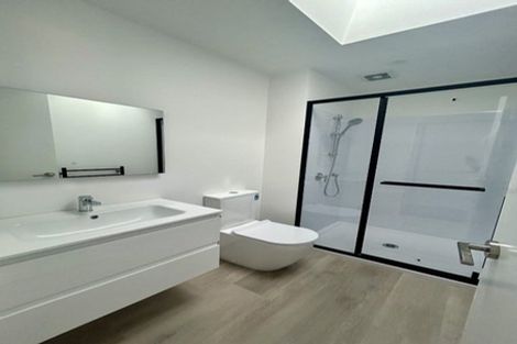 Photo of property in 15 Tiraumea Drive, Pakuranga, Auckland, 2010