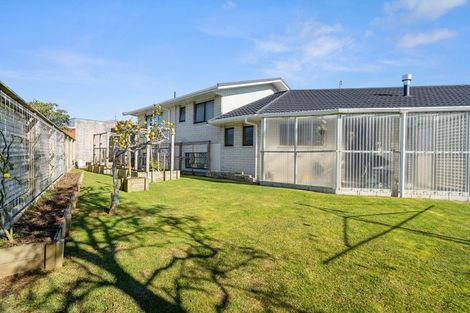 Photo of property in 2 Ngahere Street, Inglewood, 4330