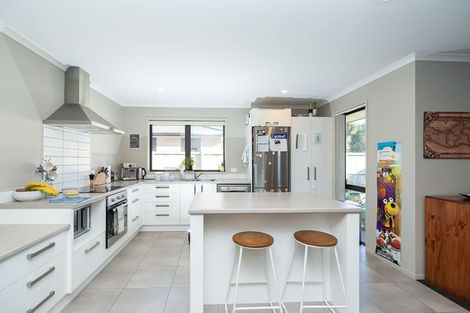 Photo of property in 13 Kennedy Lane, Hamilton East, Hamilton, 3216