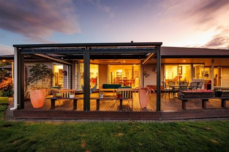 Photo of property in 71 Polson Hill Drive, Aokautere, Palmerston North, 4471