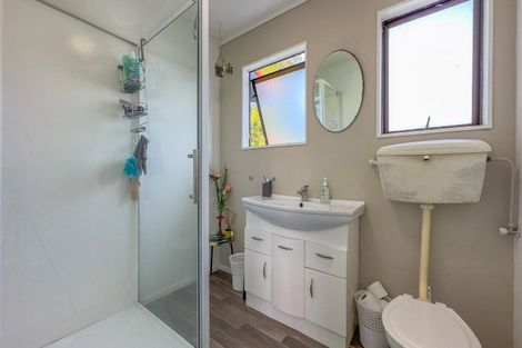 Photo of property in 6 Walton Place, Ngatea, 3503