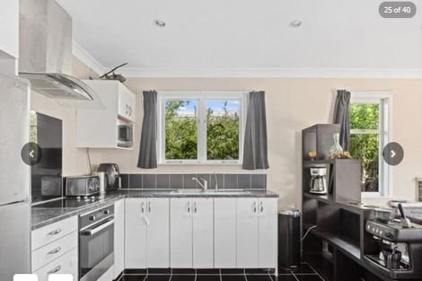 Photo of property in 102 Taikata Road, Te Atatu Peninsula, Auckland, 0610