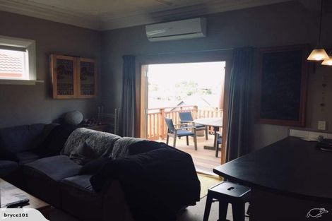 Photo of property in 9 Stanley Street, Kenmure, Dunedin, 9011