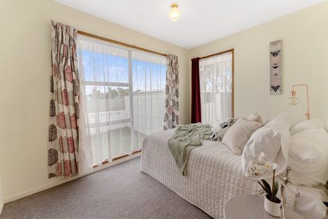 Photo of property in 84 Pacific Road, North New Brighton, Christchurch, 8083
