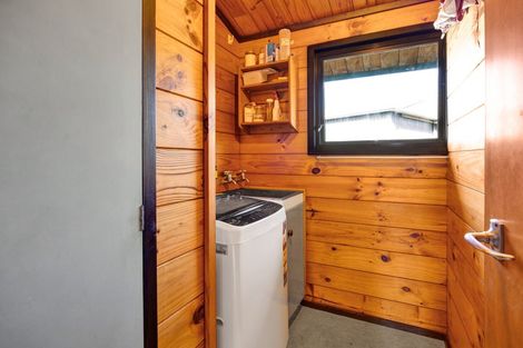 Photo of property in 27 Nikau Street, Inglewood, 4330